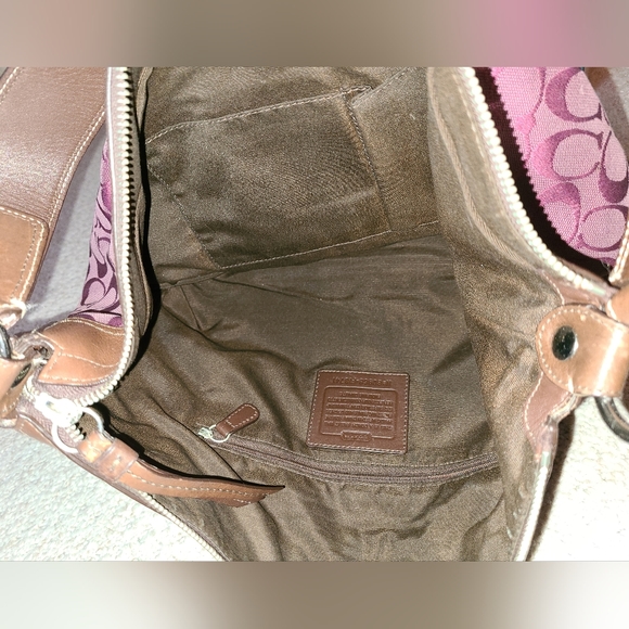Coach shoulder bag - Picture 3 of 3